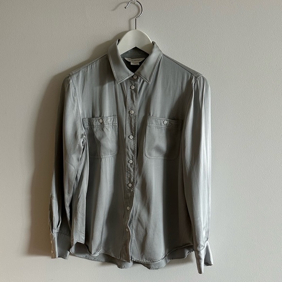 Club Monaco silky shirt and carpenter pants set - Picture 2 of 5